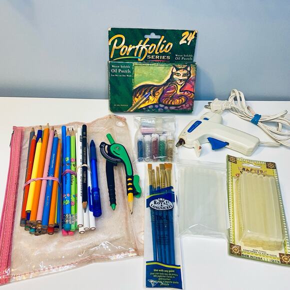Art & Craft Supplies Lot Stationary For Drawing - Pencils Pastels Glitter - Picture 1 of 10